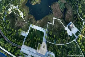 俯瞰华山湖风景区，美景尽收眼底图片