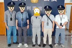某金店被抢走400多万黄金首饰？湛江警方辟谣图片