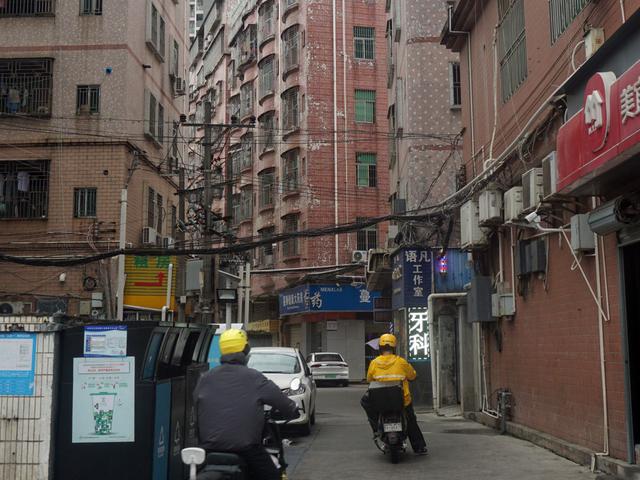消失的17个女友，留下的39套房子