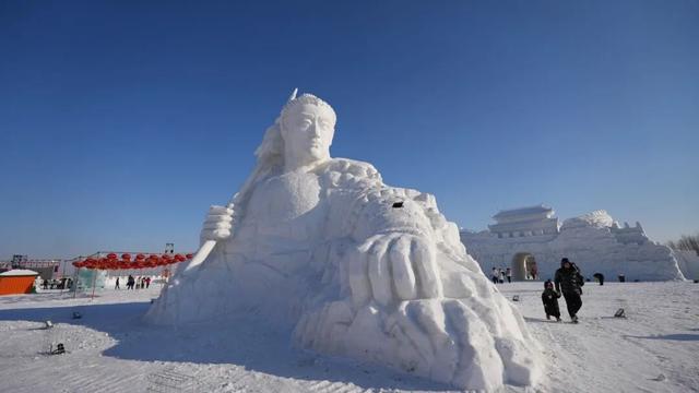 昨晚，众多明星空降长春！现场超燃！