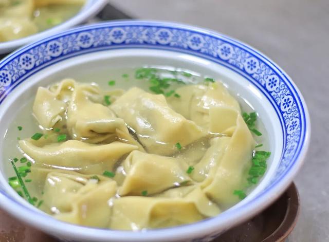 跟着沪语电影《菜肉馄饨》逛上海！解锁银幕内外的烟火与温情