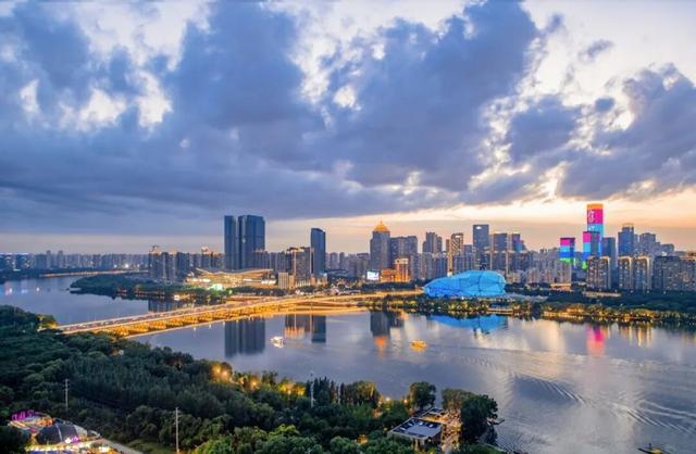 张杰误将贵阳唱成沈阳，沈阳文旅最新回应：免费送票！这波排面必须给杰哥拉满！