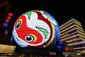 来徐家汇做个“有趣的人”，将二次元的万般美好，“打包”带回家！图片