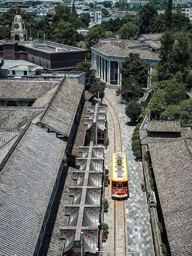 明天，到大邑“奔县”去！