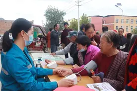 湖滨区：交口乡农村特色集市开集图片