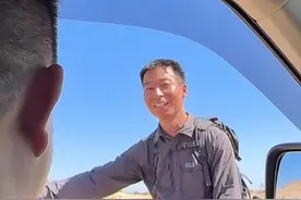 河南小伙自驾大海道无人区陷车，徒步20多公里求援被称“情绪稳定哥”图片