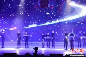 【甘快看】情景剧再现风雪瓜州夜里的“小城大爱”图片