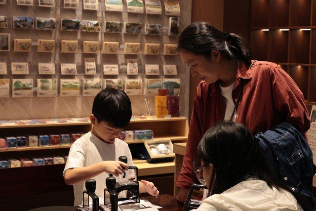 腾冲滇西抗战纪念馆主题邮局重装开业