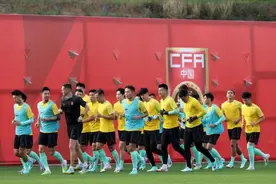 首战即决战！国足今晚挑战泰国，开启冲击世界杯征程图片