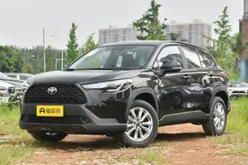 百公里油耗4.56L，配2.0L双擎动力，卡罗拉锐放值得考虑吗图片