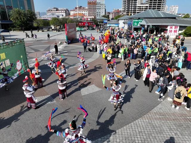 2000余名香港游客搭乘“冬游桂林”迎新专列抵达桂林！非遗赋能文旅融合，入境游热度再攀升