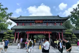 大明湖畔荷花红，我在记录图片