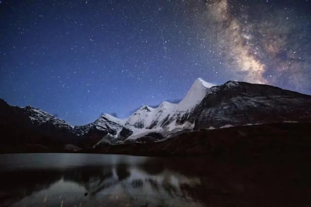 这里藏着的最美雪山，冬天超惊艳！