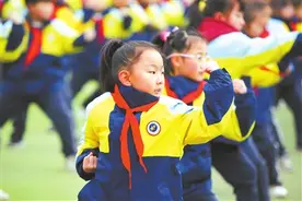 大课间练武术操图片