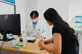 过了40岁，就可以查一查骨密度了图片