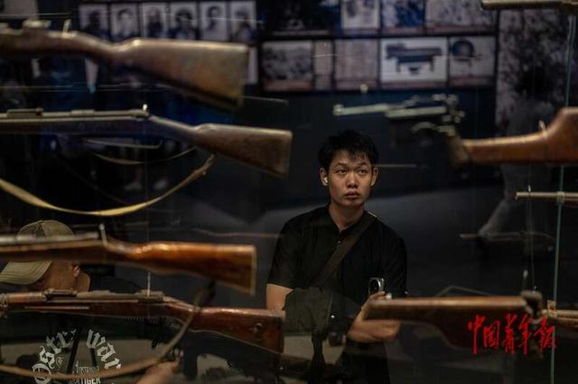 沈阳“九·一八”历史博物馆迎来参观客流高峰：观看展览 铭记历史