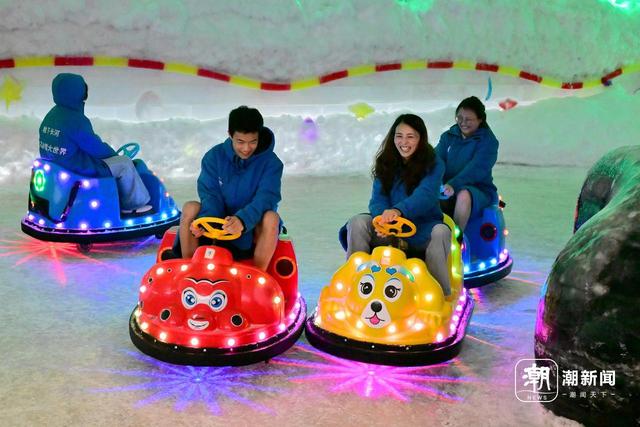 兰溪：赏溶洞奇观 享冰雪世界