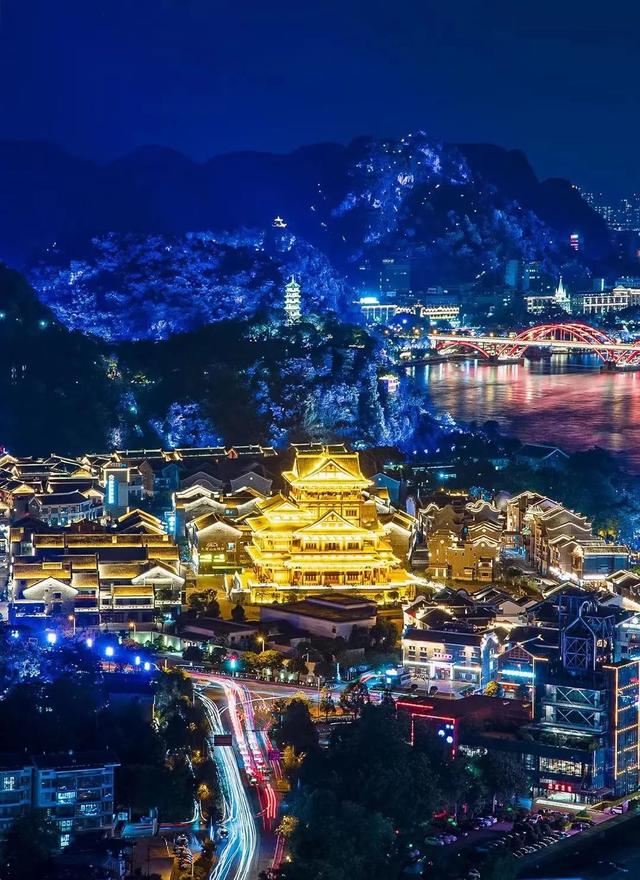 藏不住了！今天要开心，日子“基础”，柳州就“不基础”！