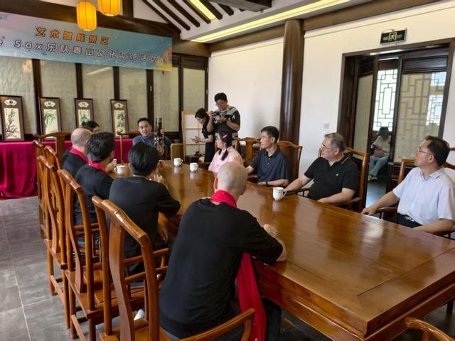 泰山岱庙汉柏院中西乐器共奏 多元音符交融谱新篇