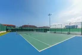 高校体育场地开放，做好“平衡”是关键丨时评图片