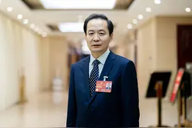 全国人大代表杜汇良：加大对中西部地区高等教育支持力度图片