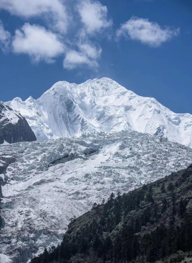 冬天的贡嘎才是真绝色！