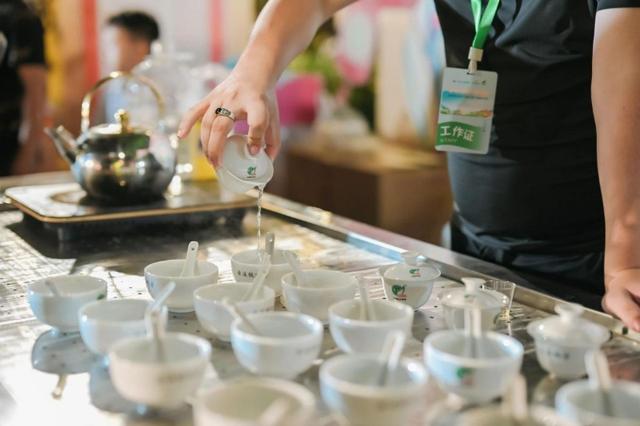 品茶韵、泡温泉、游山水、观非遗 这个长假一起到安溪斗茶去