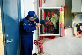 黔西消防大队：深入小区开展电动自行车消防安全宣传活动图片
