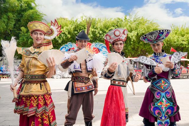 12月5日至7日来云南民族村过哈尼族“十月年”