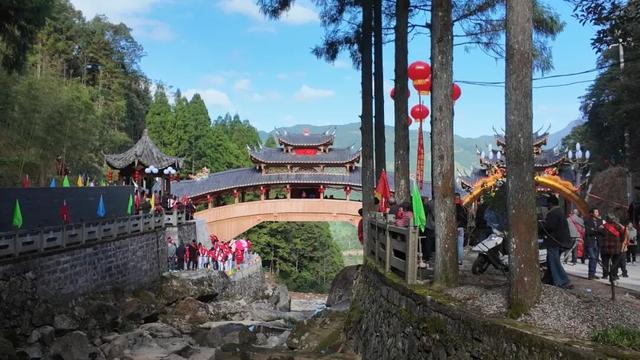 这里的柿子可以摘！代溪镇，距四坪仅12公里，2天1夜烹茶酌酒，玩转非遗！