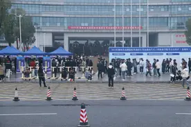 高职单招| 6500余名学生逐梦湖汽职院2024年单招考试图片
