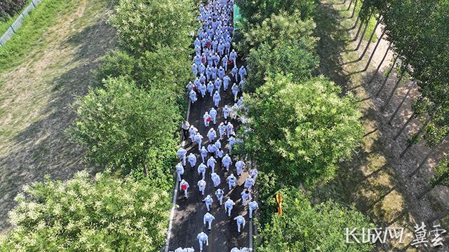 河北故城：2000名选手运河畔竞技徒步 “体育+文旅”点燃区域经济新引擎