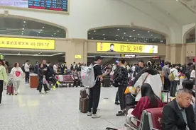 哈铁暑运预计发送旅客超2000万人次图片