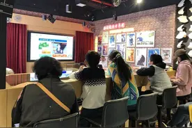 杯中水怎么会凭空消失？天空怎么能变化颜色？奥秘听他说→图片