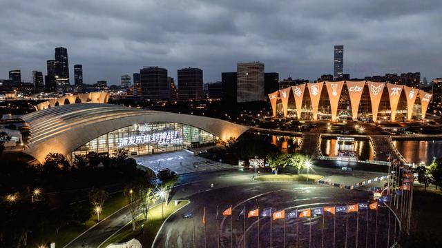 一张票根，游遍全城！2025文体消费进入井喷，演唱会、赛事连轴转！