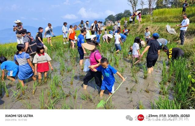 9月20日撒玛坝万亩梯田徒步+“村长有请”活动招募啦→