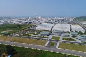 打破国际技术垄断， 从“跟跑”到“领跑”——万华化学VA项目投产，开启绿色“智”造新篇章图片