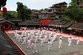 2024第九届广西万名全民健身志愿者服务百县千乡万村活动（三江站）盛大启幕图片