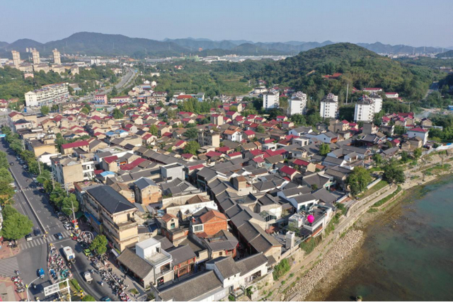 老小区焕然一新，如何做到的？来看这一地实践