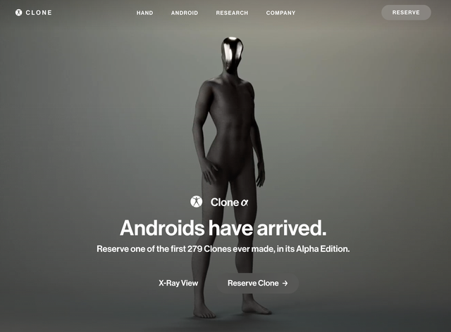 小鹏机器人里面是不是真人？全球网友吵翻了，CEO 现场「扒开衣服」自证