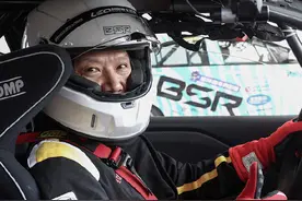 雷军3年试驾了170多辆车，拿到赛车牌照，还秀了一把漂移，网友：雷总泰裤辣图片