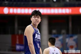 季后赛卡位战：青岛男篮主场不敌北京队图片