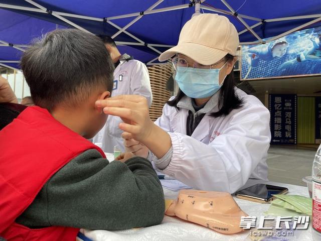 “逛街式”健康新体验！这场游园会让健康与欢乐“双向奔赴”