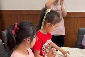 “陪伴，而不是陪读”：海外中国妈妈的新赛道图片