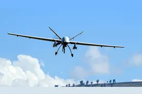 解放军报：无人机正在深度嵌入战场，成为现代战争的“重要元素”图片