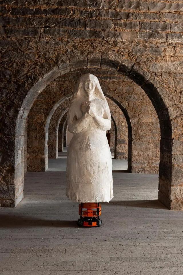 去大西洋，一直游到艺术的丰饶之海