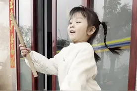 汕头5岁小女孩跳英歌舞走红网络  女孩父亲：不会限制其发展，将一直支持她的兴趣爱好图片