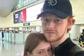 “You swan, he frog！”中国网友安慰外国女孩，成了海外爆梗……图片