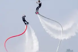 全国摩托艇（水上飞人）精英赛举行图片