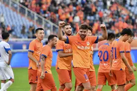 体坛午爆｜亚冠山东泰山今战柔佛新山，C罗斩获生涯第913球图片